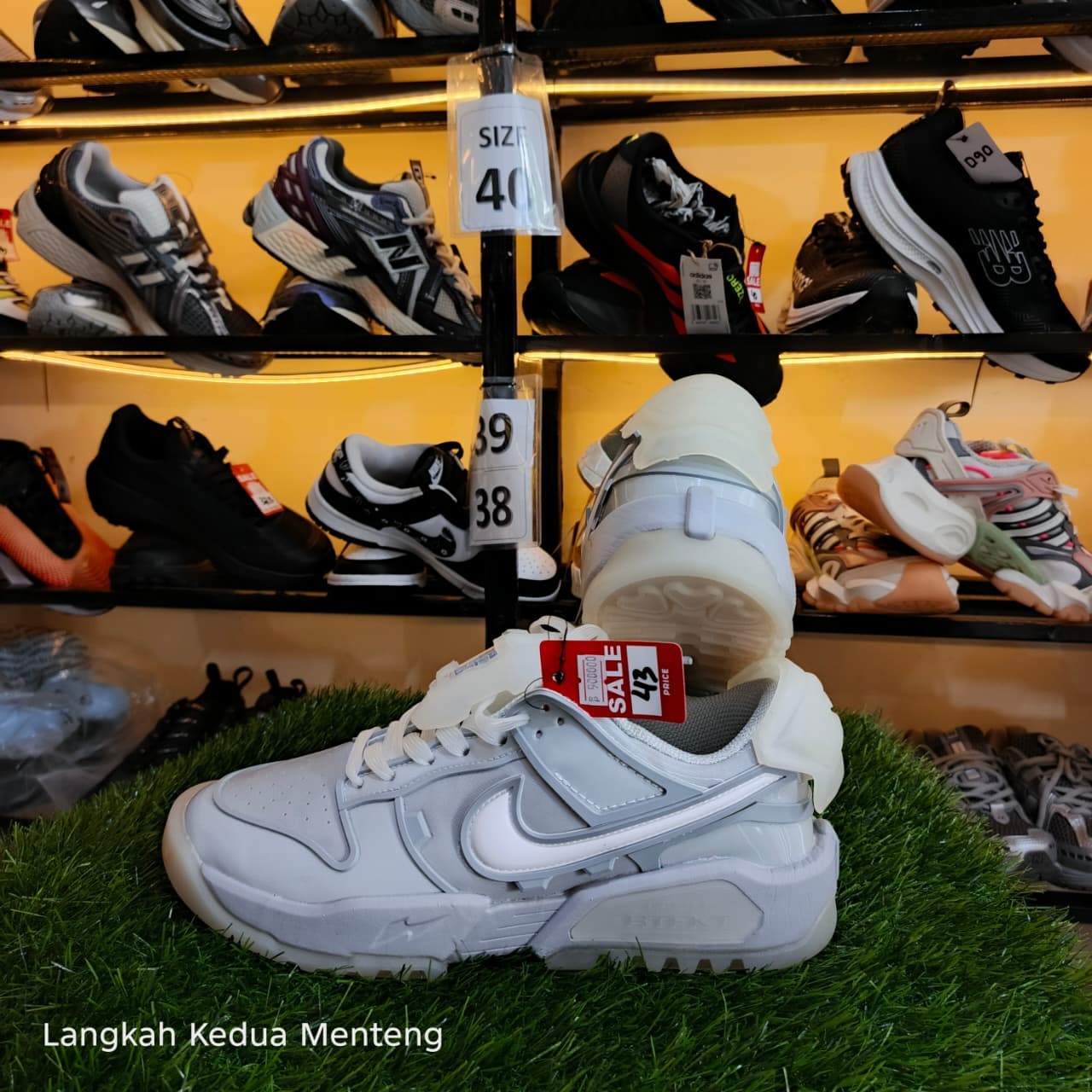 RTFKT x Nike Dunk Genesis Low "Ghost'