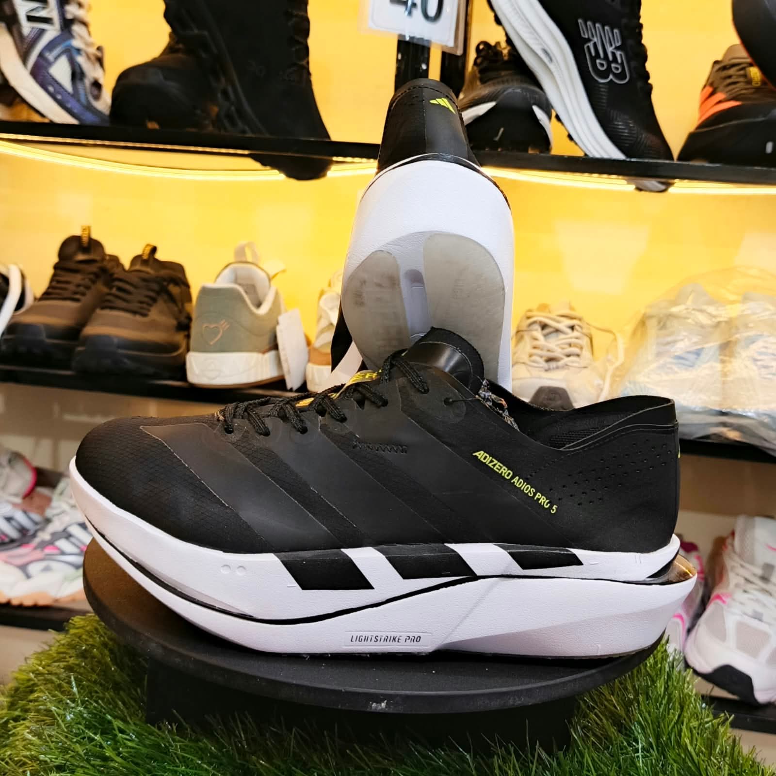 Adidas Adizero Adios Pro 5