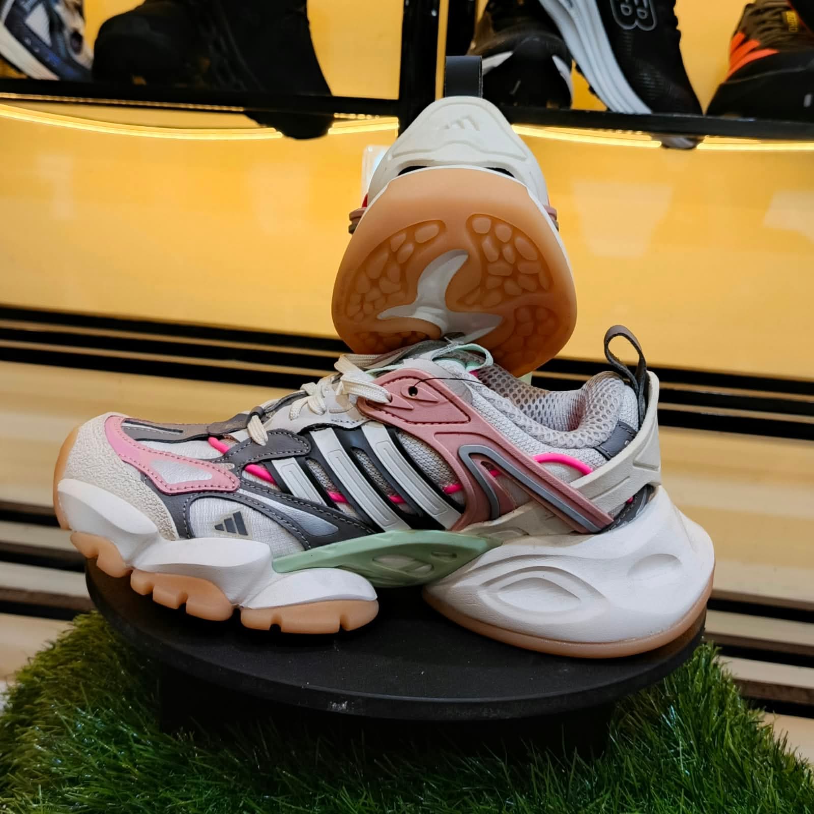Adidas Vento XLG Deluxe